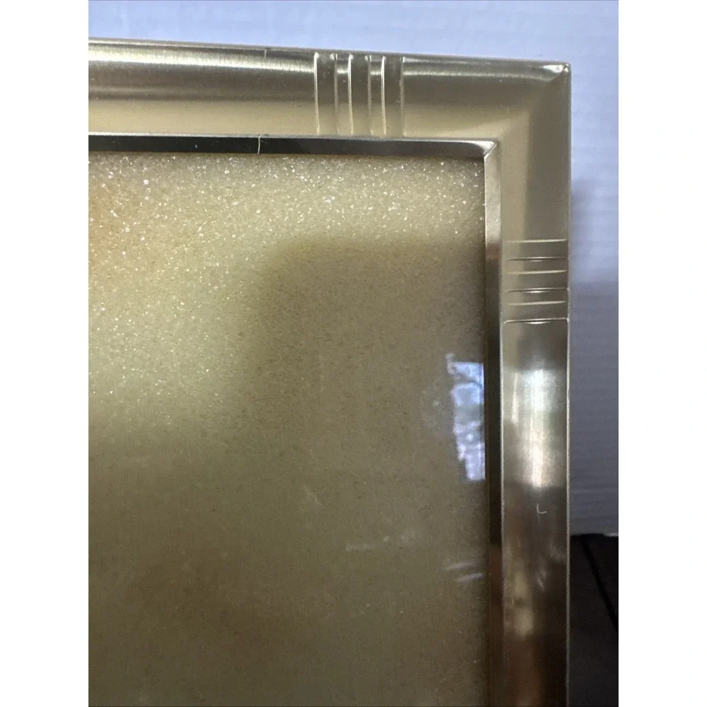 VTG Photo Frame Gold Metal Freestanding Or Hanging Holds 8x10